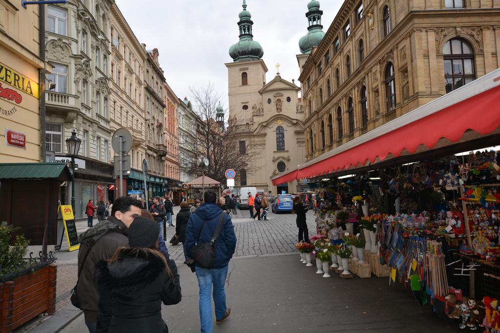 Historic Centre Apartments VI Прага Екстериор снимка